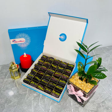 Premium Medjool Dates with Pistachio – 30 pcs Box